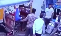 斗殴吃瓜视频大全下载,一网打尽街头冲突瞬间