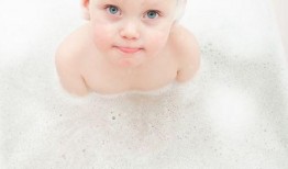 吃瓜照片婴儿拍照视频,吃瓜宝宝萌拍瞬间