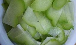 佛手瓜能炒肉吃么视频,家常美味新尝试