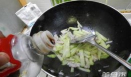 佛手瓜能炒肉吃么视频,家常美味新尝试