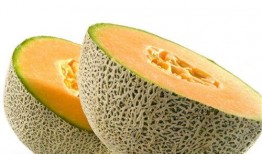 刘女士吃哈密瓜视频播放,视频播放引网友热议